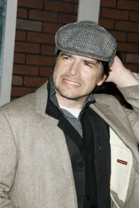 Foto Matthew Settle