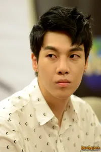 Foto Onejunn Boys Republic