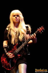 Foto Orianthi