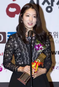 Foto Park Shin Hye