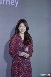 Foto Park Shin Hye