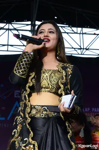 Foto Rashami Desai