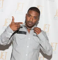 Foto Ray J