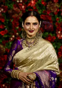 Foto Rekha Sanjay