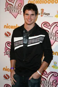 Foto Robbie Amell