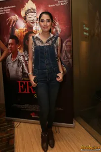 Foto Sally Dewantara