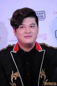 Foto Shindong Hee