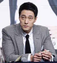 Foto So Ji Sub