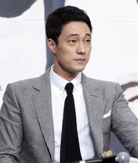 Foto So Ji Sub