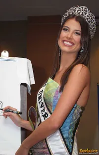 Foto Stefania Fernandez