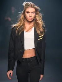 Foto Stella Maxwell