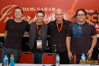 Foto Vertical Horizon