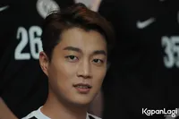 Foto Yoon Doo Joon Beast