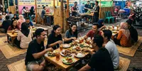 14 Rekomendasi Memilih Tempat Makan Lesehan Murah di Tangerang, Ada Saung Nyaman