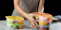 5 Kekurangan Wadah Makanan Plastik yang Perlu Kamu Tahu, Bisa Merubah Rasa Makanan