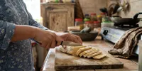 5 Resep Tempe 3 Bahan yang Cocok untuk Menu Akhir Bulan, Solusi Masak Hemat saat Uang Belanja Mulai Menipis