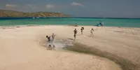 5CM REVOLUSI HATI Angkat Baluran Hingga Pulau Menjangan, Cast Susah Move On