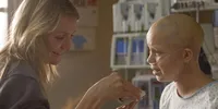 7 Rekomendasi Film Bertema Adik yang Mengorbankan Diri untuk Kakak, Kisahnya Bikin Hati Ikut Tersayat