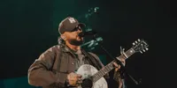 Arti Makna Empty Space - James Arthur, Kisahkan tentang Perjuangan Melupakan Seseorang
