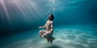 Arti Mimpi Masuk ke Dalam Air Menurut Psikologi dan Spiritual Lengkap dengan Tafsirnya