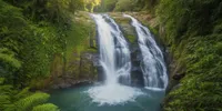 Arti Mimpi Melihat Air Terjun Banyak, Simbol Transformasi hingga Pelepasan Emosi