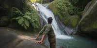 Arti Mimpi Melihat Air Terjun: Tafsir Lengkap dari Psikologi hingga Spiritual