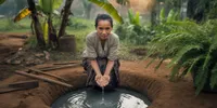 Arti Mimpi Menggali Sumur Keluar Air: Tafsir Lengkap Menurut Primbon Jawa, Islam, dan Psikologi