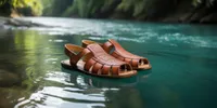 Arti Mimpi Sandal Terbawa Air: Tafsir Psikologi, Islam, dan Primbon Jawa