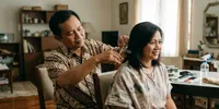 Arti Mimpi Suami Potong Rambut Istri: Makna dan Tafsir Lengkap