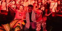 'Astaga Bercanda' Pecah di Localfest, Mingse dan Akbar Chalay Bikin Ribuan Penonton Karaoke Bareng