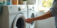 Cara Membersihkan Mesin Cuci agar Bebas Bau, Jamur, dan Awet