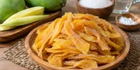 Cara Membuat Manisan Mangga Kering di Rumah dengan Bahan Sederhana