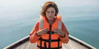 Cara Menggunakan Life Jacket yang Benar untuk Keselamatan Maksimal di Air