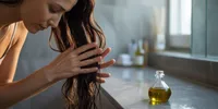 Cara Menggunakan Minyak Zaitun di Rambut agar Lembut, Sehat, dan Berkilau Alami