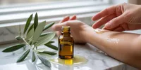 Cara Menggunakan Minyak Zaitun untuk Kulit Gatal yang Aman dan Terbukti Efektif