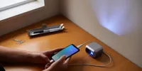 Cara Menggunakan Proyektor Mini ke HP dengan Mudah untuk Semua Perangkat