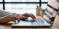 Cara Screenshot di MacBook: Panduan Lengkap Semua Shortcut, Toolbar, dan Tips Tersembunyi