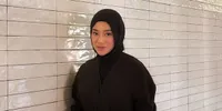 Clara Shinta Klarifikasi Video Suami Pegang Senjata, Bukan KDRT