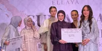 Ina Thomas Lelang Baju Rancangannya Untuk Korban Bencana