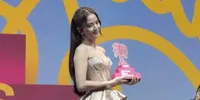 Jisoo BLACKPINK Sabet Madame Figaro Rising Star Award di CANNESERIES International