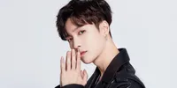 Lay Zhang Kuliah, Umumkan Jadi Mahasiswa di Usia 35 Tahun