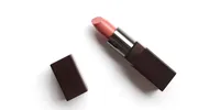 Lipstik Tinggal Sedikit? Ini Cara Mengambil Sisa Produk di Dalam Kemasan agar Tidak Terbuang