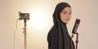 Lirik Lagu PINJAM PELUK, Menjadi Single Perdana dari Agseisa