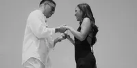 Marion Jola Nonton Konser BIGBANG di Singapura, Caption Dennis Talakua Bikin Senyum