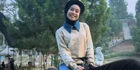 Mila DA7 Awalnya Takut Berkuda, Kini Kian Tertarik