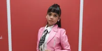 Nabila Asal Mamuju Bawa Oleh-oleh Durian untuk Juri D'Academy 8