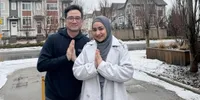 Potret Tengku Firmansyah dan Cindy Fatika Sari Ketemu Cucu Pertama, Bahagia Sambut Baby J
