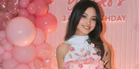 Potret Yoriko Angeline Rayakan Ultah ke-24, Dapat Kejutan Manis dari Fans