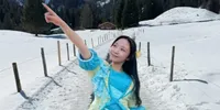 Produktivitas Tinggi, Etenia Croft Rilis Single 'Kau Selalu Ada' dengan MV Megah di Eropa