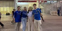 Potret El Rumi dan Syifa Hadju Nonton Chelsea di GBK, Berburu Tanda Tangan